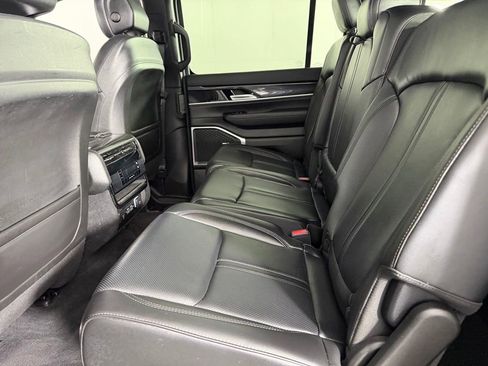 Used 2022 Jeep Wagoneer Series I w/ Premium Group I RWD image 27