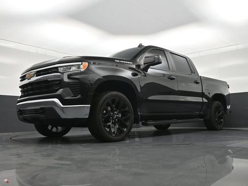 Used 2024 Chevrolet Silverado 1500 LT AWD/4WD image 24