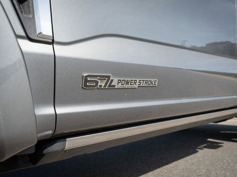 Used 2024 Ford F250 Platinum w/ FX4 Off-Road Package AWD/4WD image 14