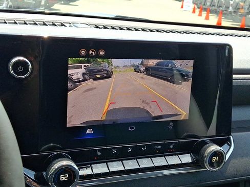 Used 2026 Chevrolet Colorado Trail Boss AWD/4WD image 18