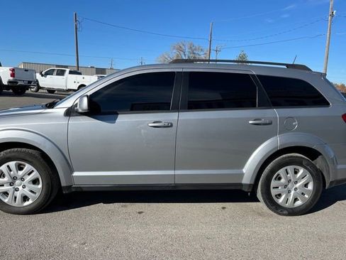 Used 2018 Dodge Journey SXT w/ Connectivity Group image 7