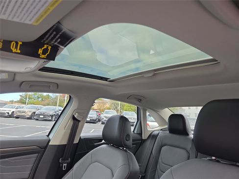 New 2026 Volkswagen Jetta SEL image 24