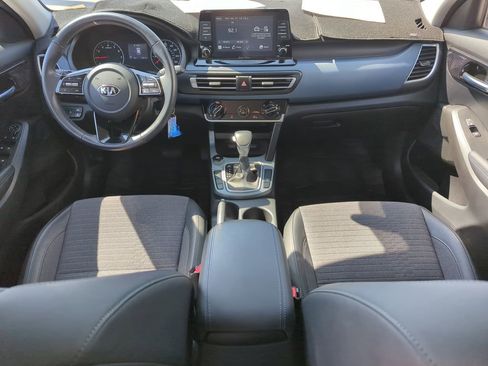 Used 2021 Kia Seltos S FWD image 15