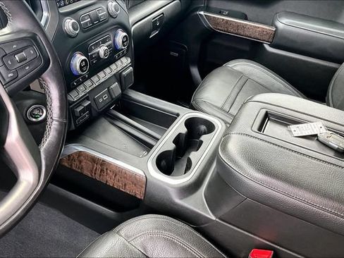Used 2022 GMC Sierra 1500 Denali w/ Driver Alert Package II AWD/4WD image 13