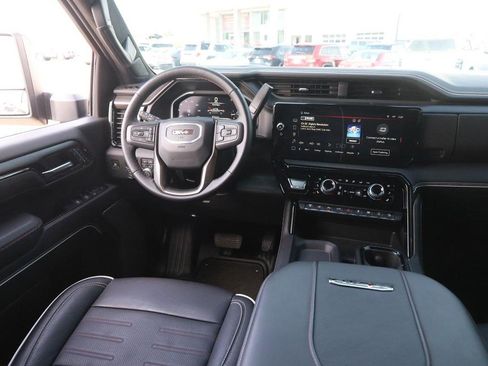 Used 2026 GMC Sierra 2500 AT4X AWD/4WD image 23