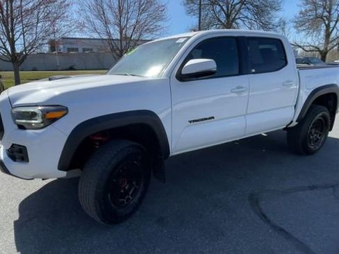 Certified 2023 Toyota Tacoma TRD Pro AWD/4WD image 4