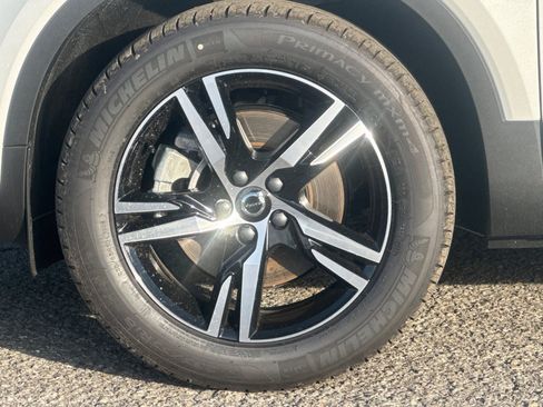 New 2026 Volvo XC40 B5 Core AWD/4WD image 11