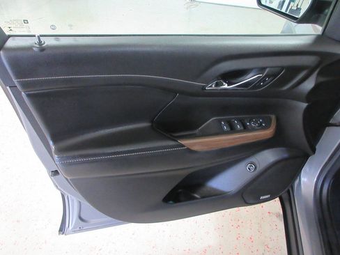 Used 2019 GMC Acadia SLE w/ Driver Alert Package I image 27