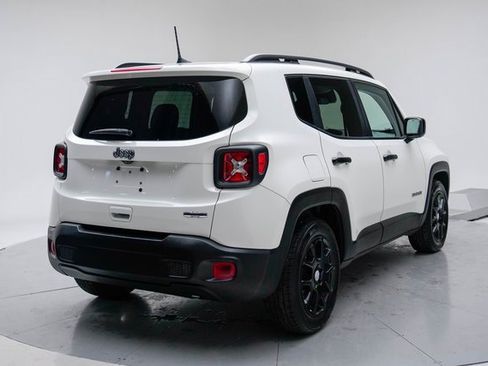 Used 2021 Jeep Renegade Latitude image 5