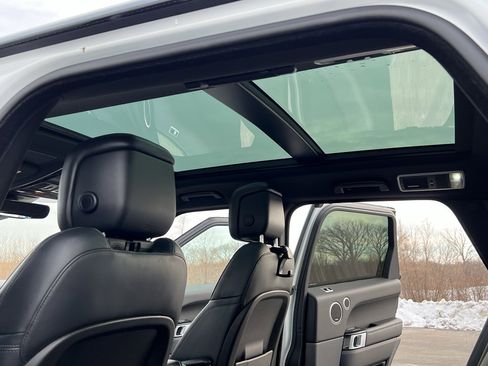 Used 2021 Land Rover Range Rover Sport HSE Silver Edition image 41