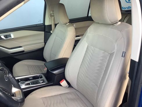 Used 2021 Ford Explorer XLT w/ Class III Trailer Tow Package image 11