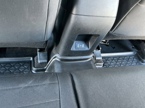 Certified 2025 Hyundai Santa Cruz SE image 12