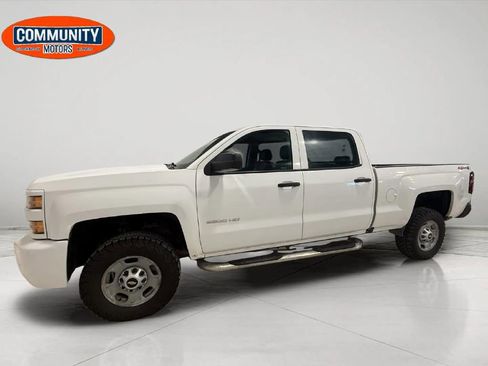 Used 2017 Chevrolet Silverado 2500 W/T image 2
