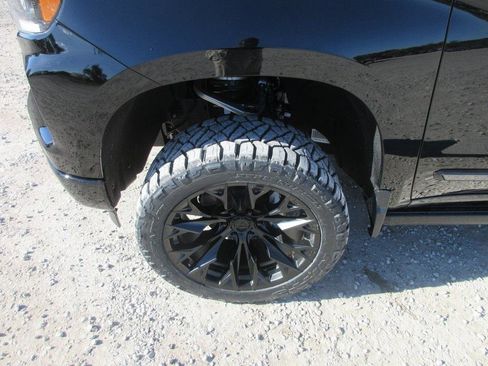 New 2026 Chevrolet Silverado 1500 High Country w/ Midnight Edition image 13