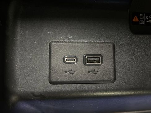 Used 2024 Chevrolet Silverado 1500 High Country AWD/4WD image 37