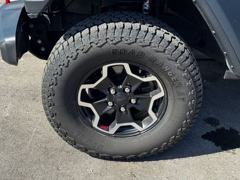 Used 2020 Jeep Gladiator Rubicon w/ Uconnect 4C Nav & Sound Group AWD/4WD image 43