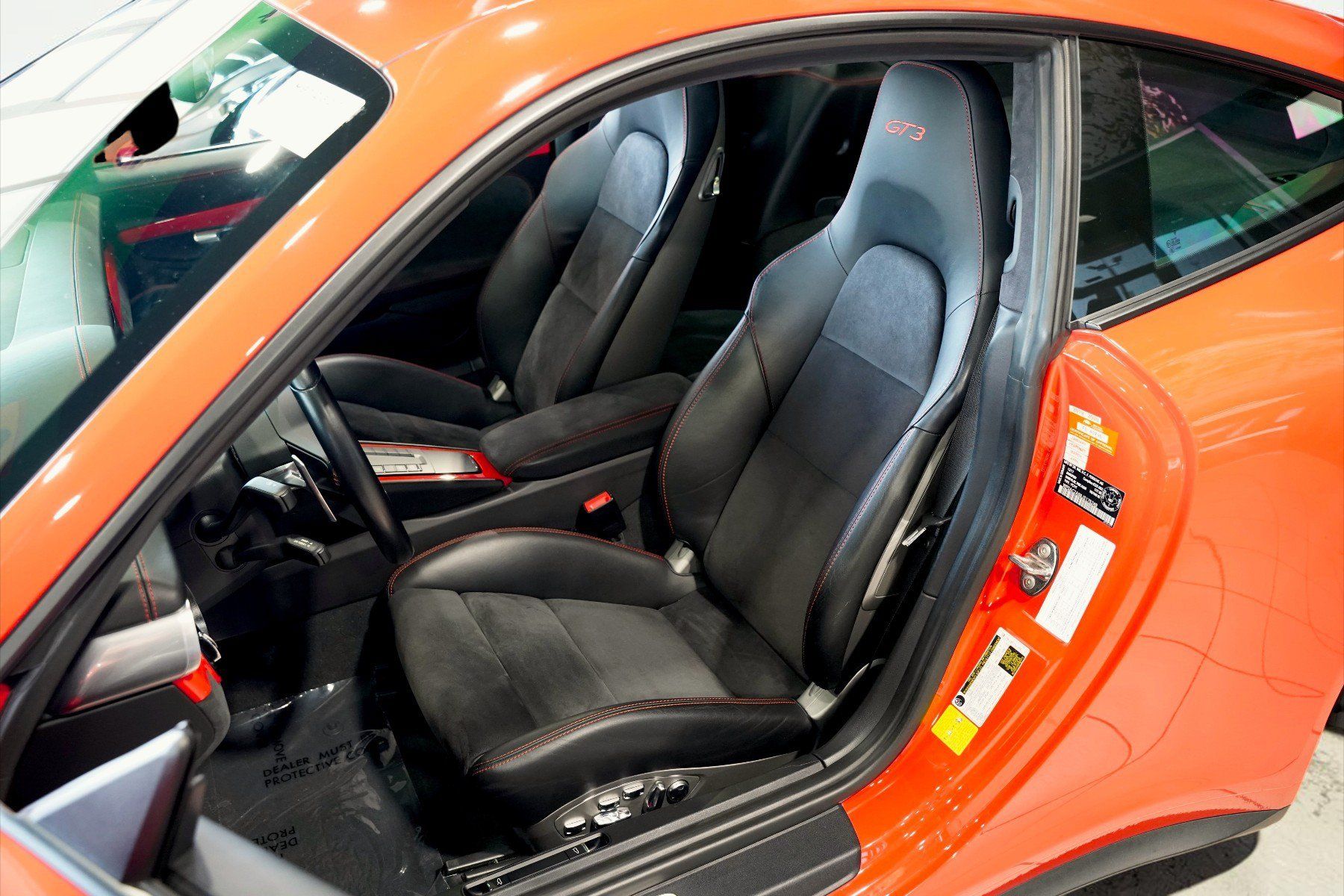 Used 2018 Porsche 911 GT3 RWD image 3