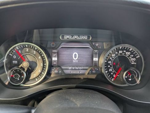 Used 2021 RAM 1500 Laramie AWD/4WD image 18