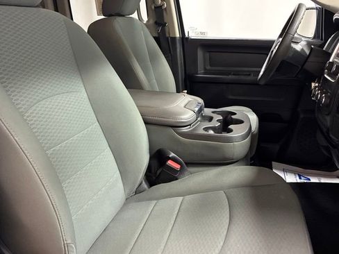 Used 2018 RAM 1500 Express AWD/4WD image 26