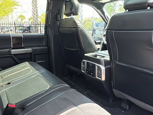 Used 2017 Ford F150 Platinum w/ Equipment Group 701A Luxury AWD/4WD image 31