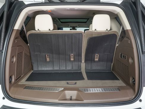 Used 2021 GMC Yukon Denali AWD/4WD image 12