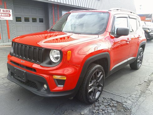 Used 2021 Jeep Renegade Latitude image 10