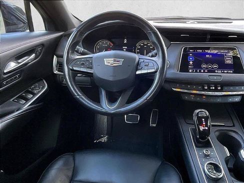 Used 2022 Cadillac XT4 Sport w/ Comfort Package AWD/4WD image 7