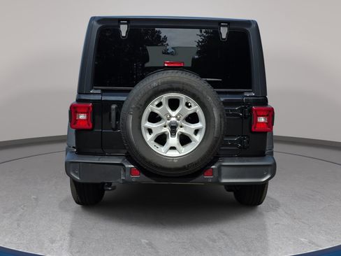 Used 2021 Jeep Wrangler Unlimited Sport AWD/4WD image 6