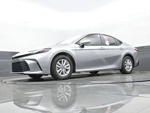 New 2026 Toyota Camry LE FWD image 25