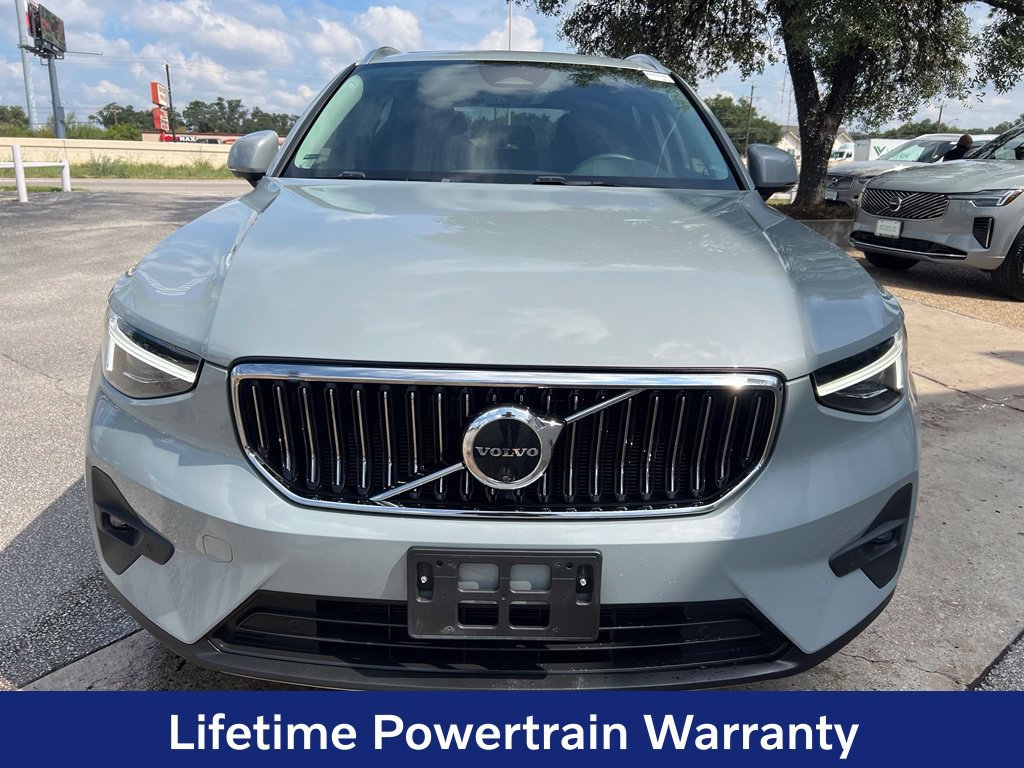 Certified 2024 Volvo XC40 B5 Plus w/ Protection Package Premier AWD/4WD image 2
