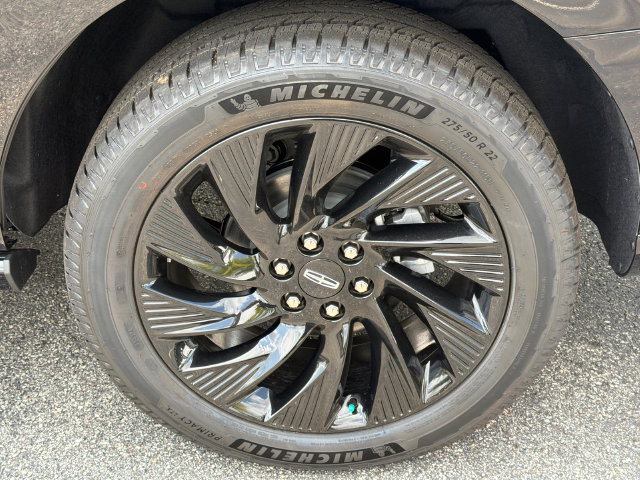 New 2027 Lincoln Navigator Reserve w/ Jet Appearance Package AWD/4WD image 19