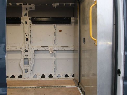 Used 2018 RAM ProMaster 2500 image 12