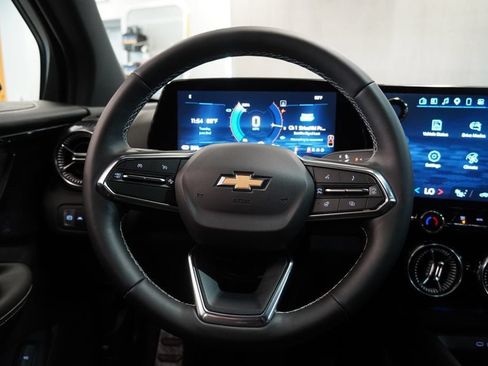 New 2025 Chevrolet Blazer EV LT AWD/4WD image 18
