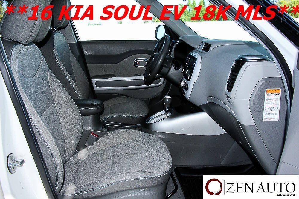 Used 2016 Kia Soul EV FWD image 24