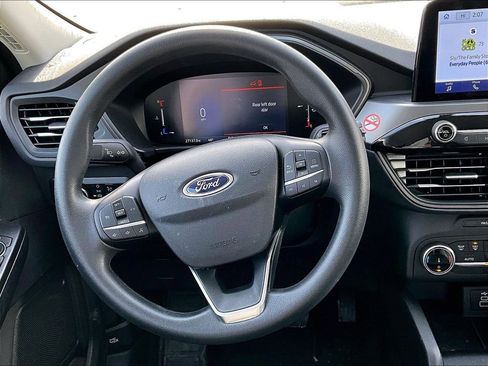 Used 2025 Ford Escape Active image 17