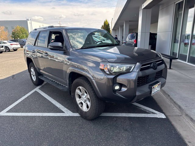 Used 2022 Toyota 4Runner SR5 Premium w/ Moonroof Package AWD/4WD image 2