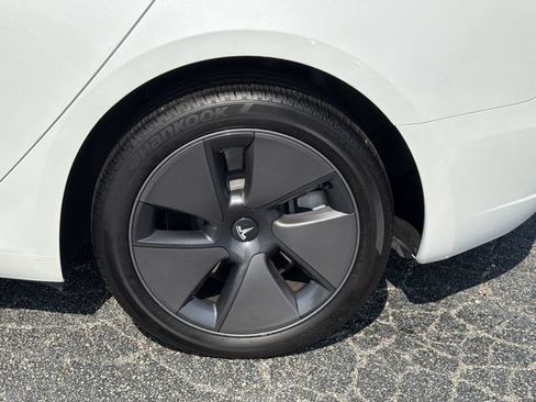 Used 2023 Tesla Model 3 Standard Range RWD image 11