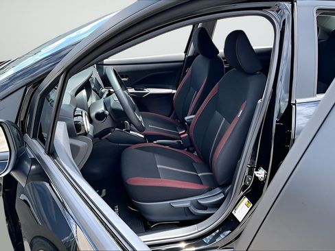 Certified 2025 Nissan Versa SR w/ Trunk Package FWD image 18