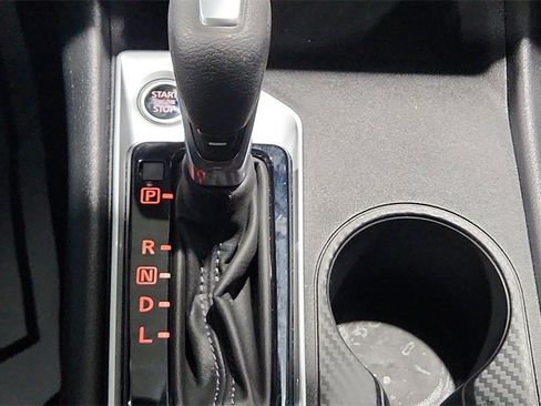 Used 2025 Nissan Altima 2.5 SV image 23