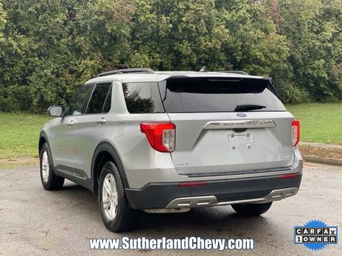 Used 2023 Ford Explorer XLT w/ Equipment Group 202A image 5