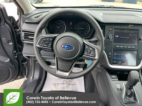 Used 2025 Subaru Outback AWD/4WD image 36