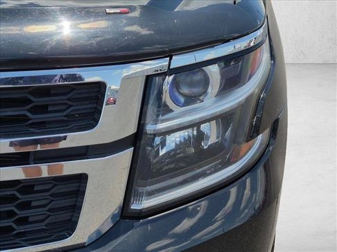 Used 2017 Chevrolet Suburban LS AWD/4WD image 9