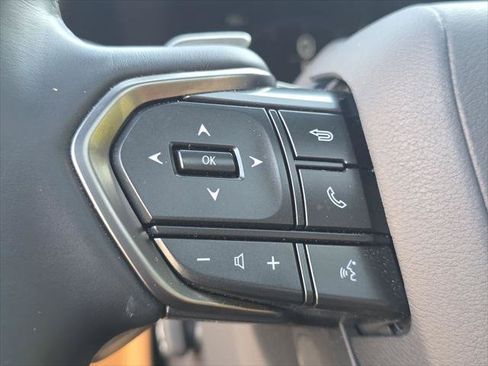 Certified 2025 Lexus LX 600 4WD w/ Appearance Package image 34