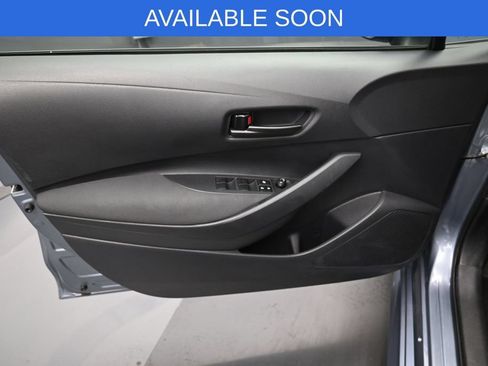 Used 2025 Toyota Corolla LE FWD image 10