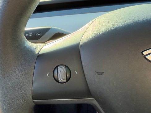Used 2023 Tesla Model 3 Standard Range RWD image 24