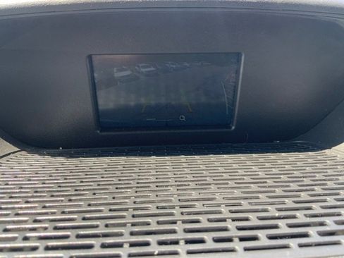 Used 2019 Ford Transit 250 148 Medium Roof image 17