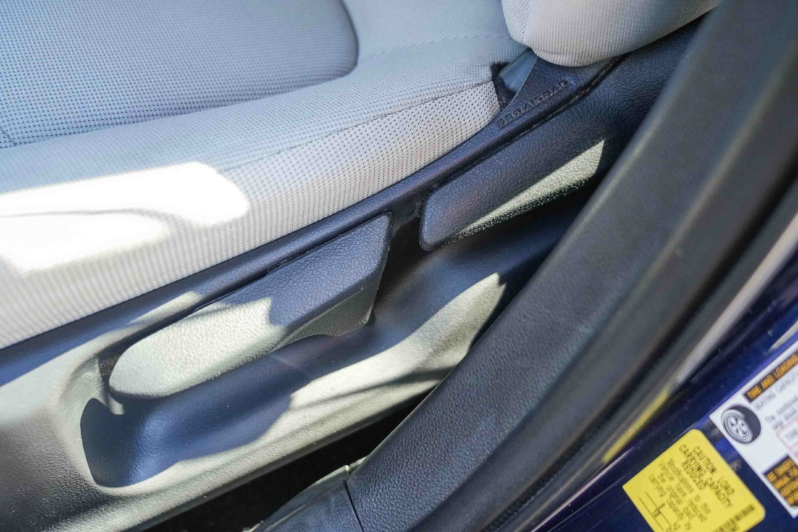 Used 2020 Toyota Corolla LE FWD image 21