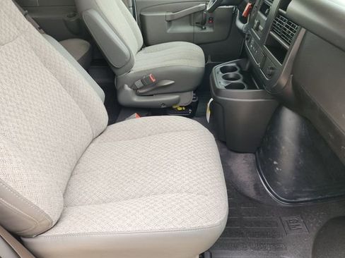 New 2026 Chevrolet Express 3500 LS RWD image 17