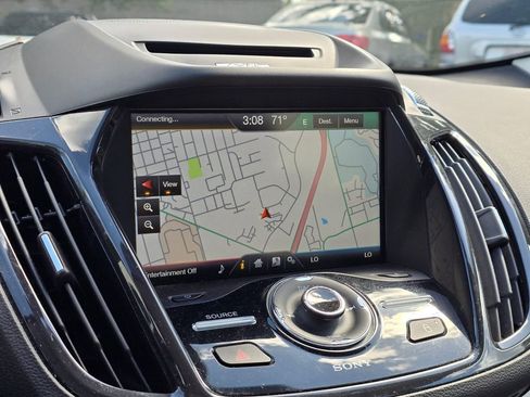 Used 2013 Ford C-MAX SEL image 20