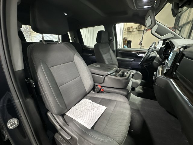 Used 2023 Chevrolet Silverado 1500 LT AWD/4WD image 32